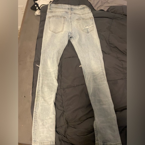 Men’s Jeans Ripped - Picture 2 of 4